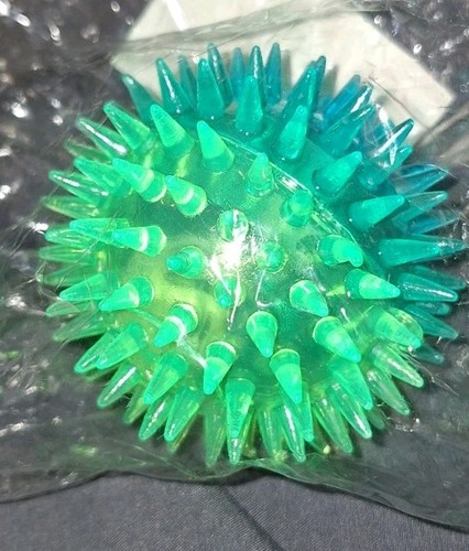 Flashing light spike ball - flashing, up
